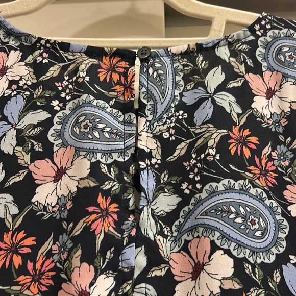 LOFT Paisley Floral Short Sleeve Flowy Blouse - Picture 6 of 7